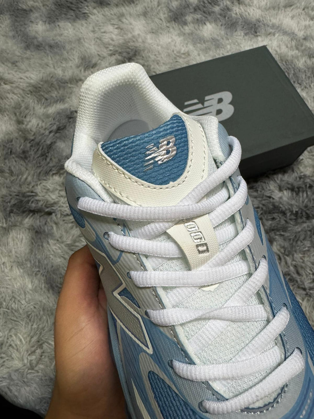 New Balance Absorb 2000
