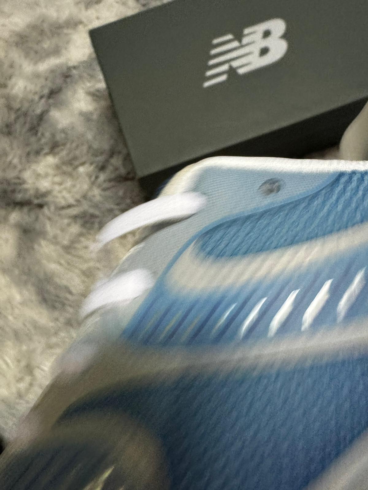 New Balance Absorb 2000