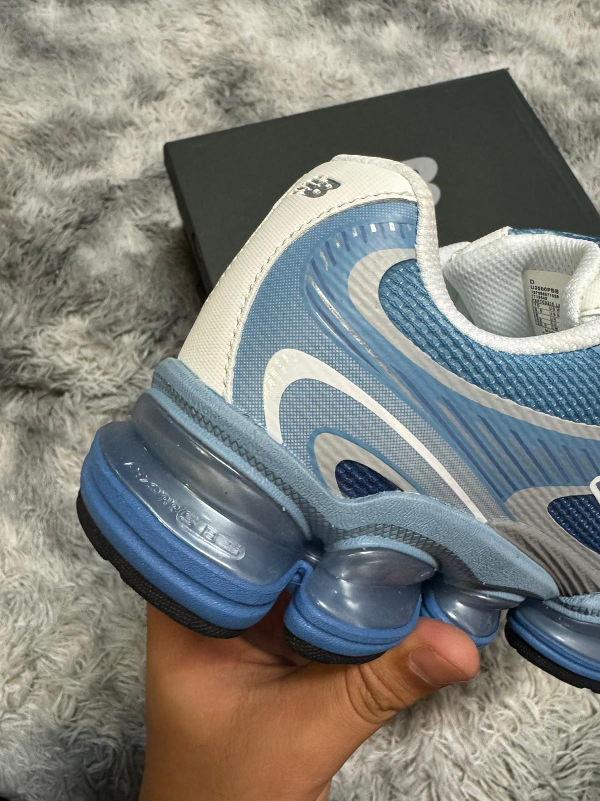 New Balance Absorb 2000