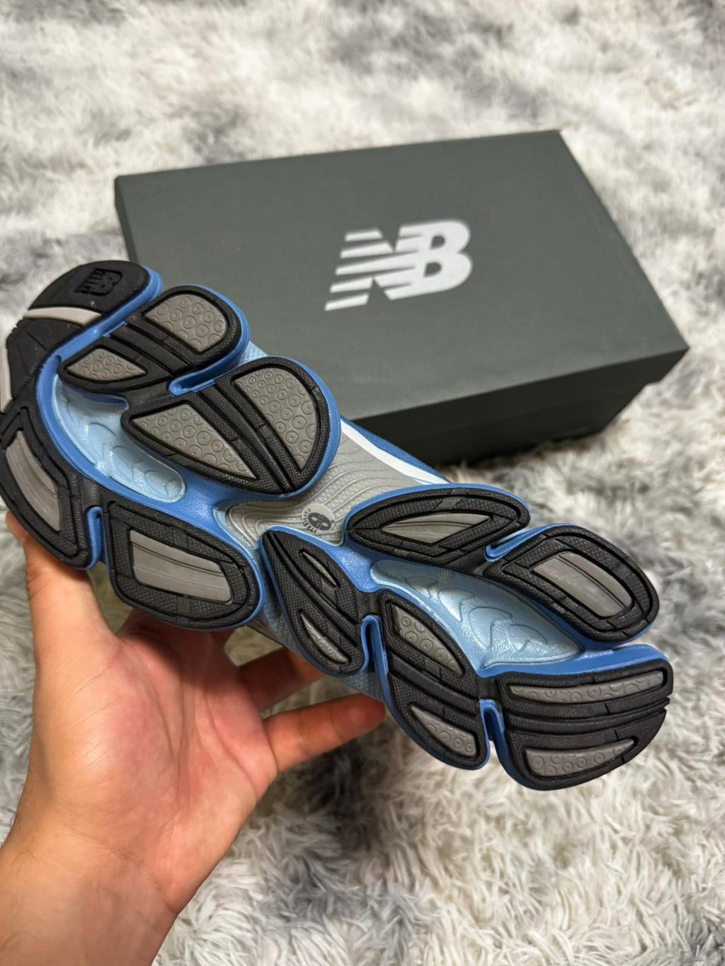 New Balance Absorb 2000