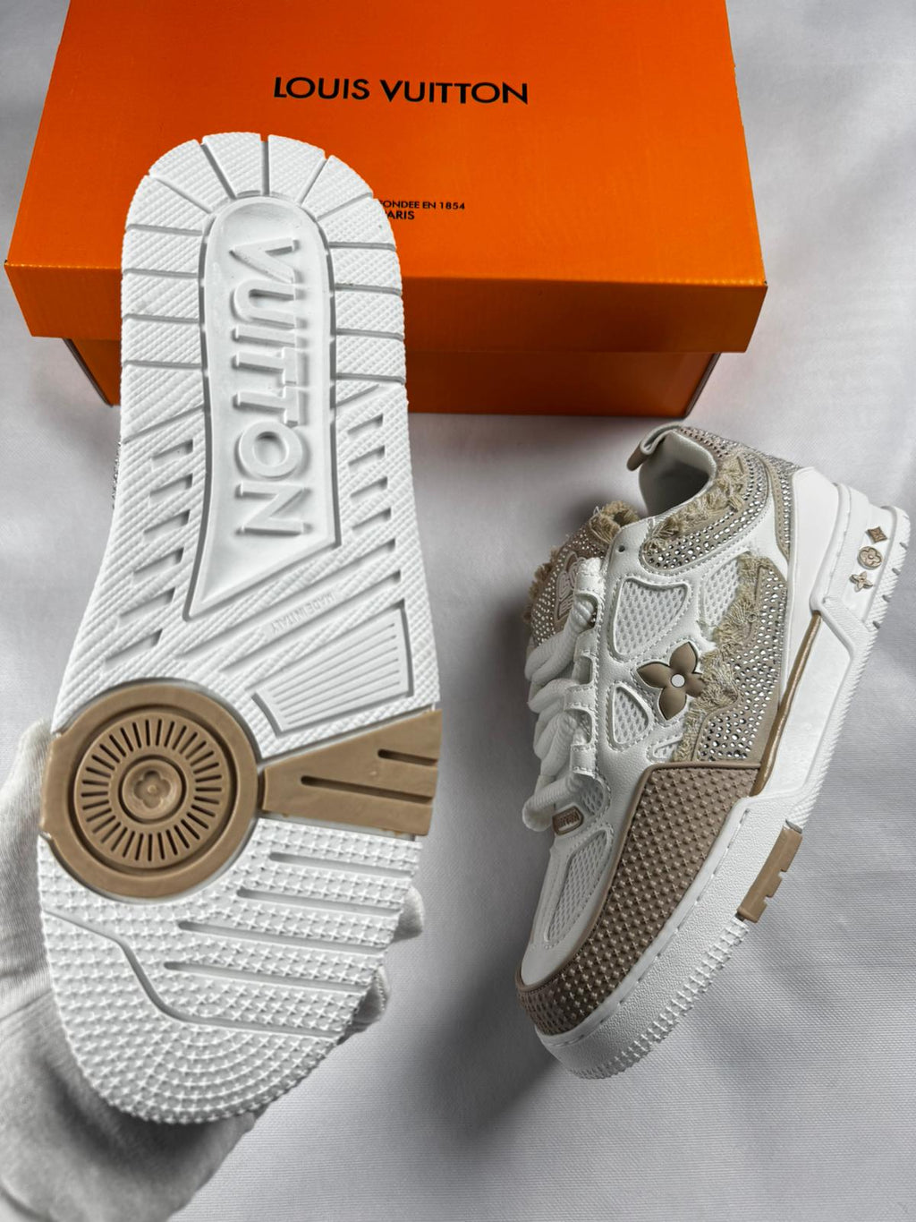 Louis Vuitton Skate Brown Shiny Stones