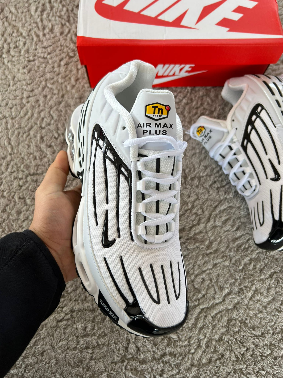 Nike Tn Tunned White and Black