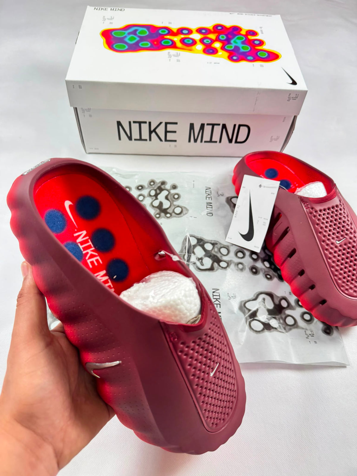 Nike Mind 001 Red