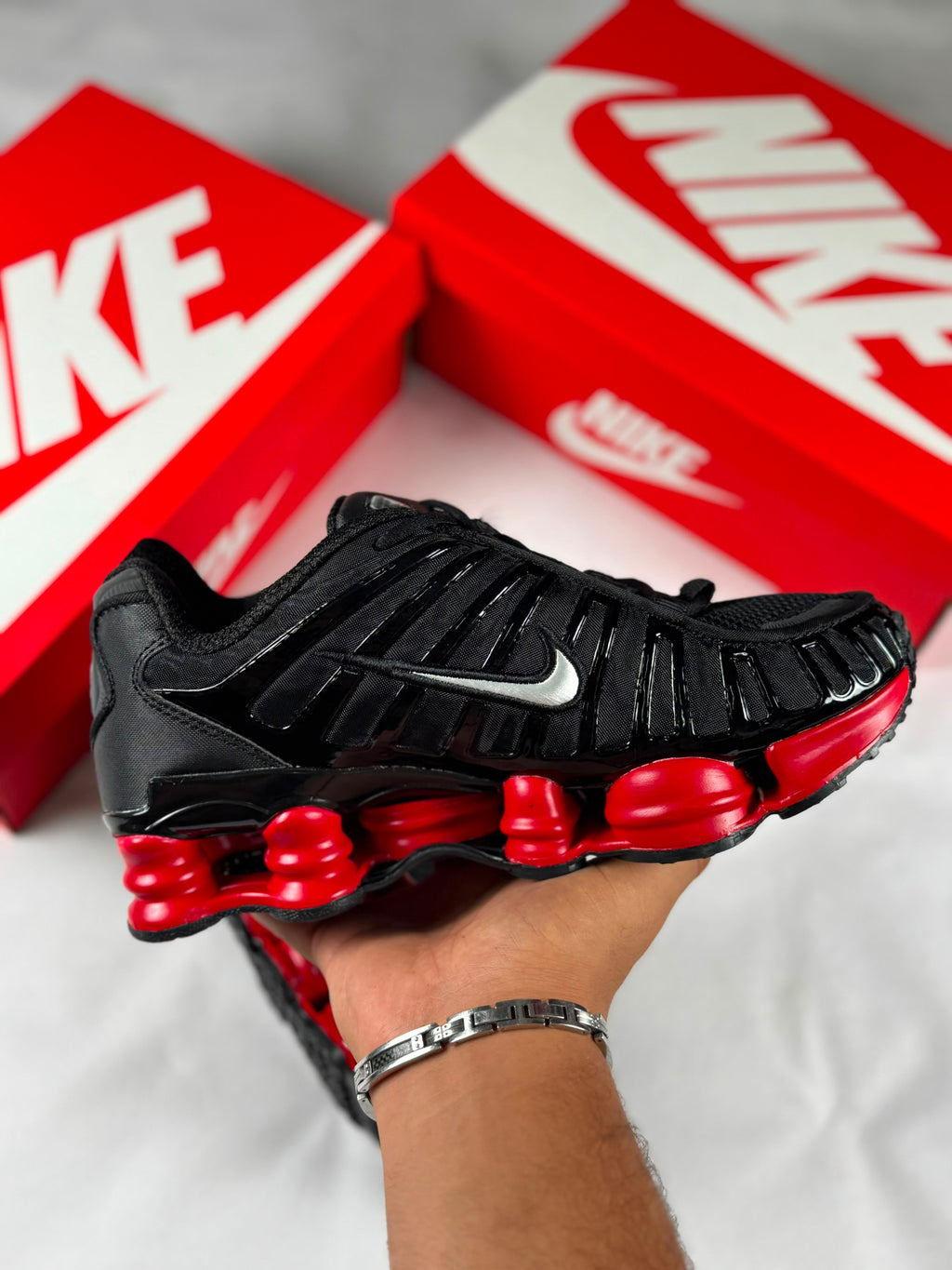 Shox TL Black And Red